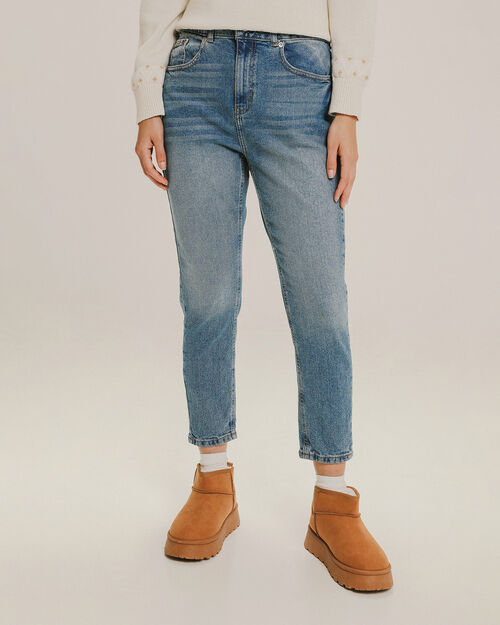 Jeans Mom Fit Efecto Lavado